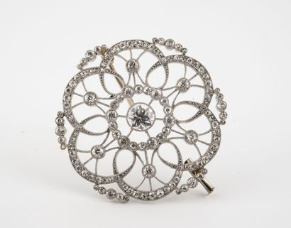 
A round platinum (850) and white gold (750)...
