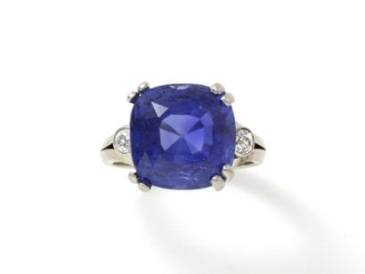 
Gold (750) and platinum (850) ring, set...