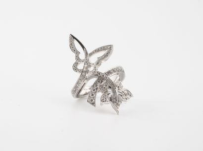 VAN CLEEF & ARPELS ''FLYING BUTTERFLY''
toi...
