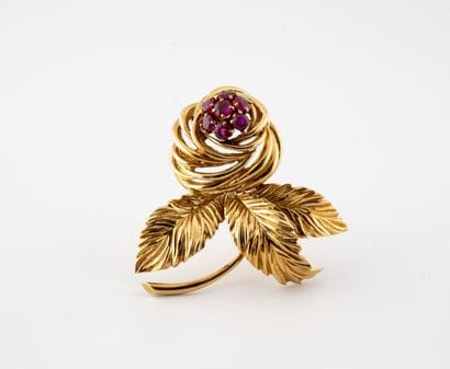 VAN CLEEF & ARPELS
Yellow gold (750) brooch...
