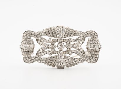
Platinum (850) and white gold (750) plate...
