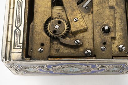 France
Silver music box with singing bird...