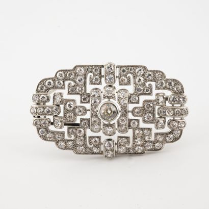 Platinum (850) plate brooch paved with old-cut...