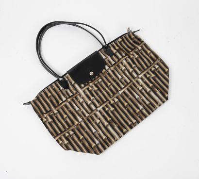 LONGCHAMP PARIS
Shopping bag in printed bamboo...