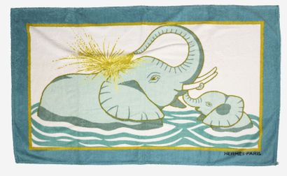 HERMES Paris
Beach towel in terry cotton...