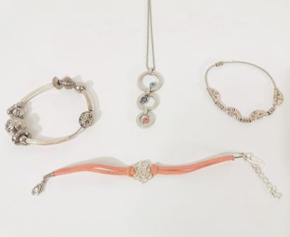 GIVENCHY
Lot of silver plated costume jewelry...