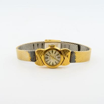 ELECTRA
Montre bracelet de dame en or jaune...