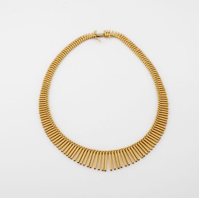 Collier en or jaune (750) à maillons batônnets...