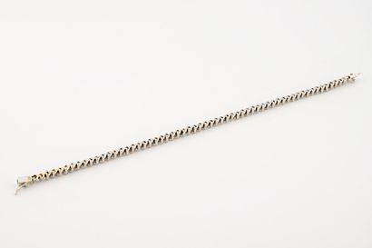Articulated bracelet in white gold (750)...