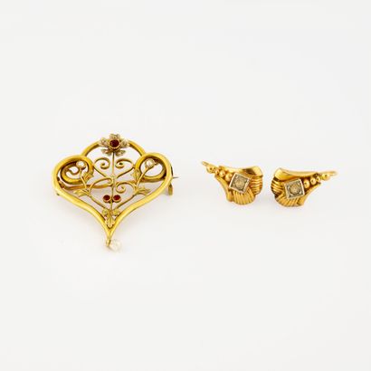 Yellow gold (750) openwork heart brooch set...