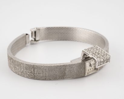 UTI
Montre bracelet de dame en or gris (750)....