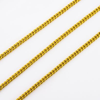 Sautoir en or jaune (750) à maille gourmette....
