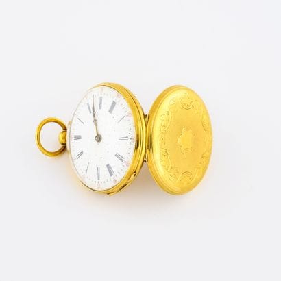 Montre de col en or jaune (750).

Couvercle...