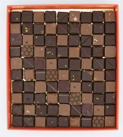Une boîte de 90 chocolats 