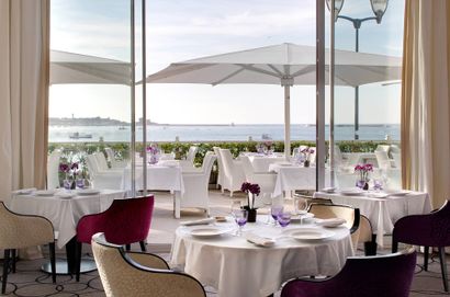 Grand hôtel Thalasso & Spa (5 *****) à St...