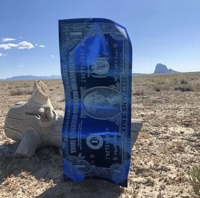 Sculpture Karl Lagasse one dollar blue aluminium...
