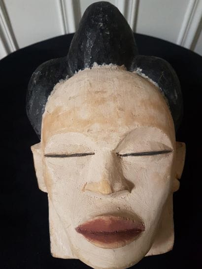 Masque Ethnie Punu Lumbu 24 cm n°1 — Mi-20ème
Wood...