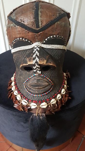 Masque Kuba Buschoong Bwoom — Mi-20ème
Wooden...