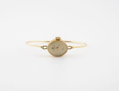 C.Bernard 
Lady's wristwatch in yellow gold...