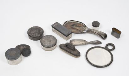TIFFANY & CO
Parts of silver toilet sets...