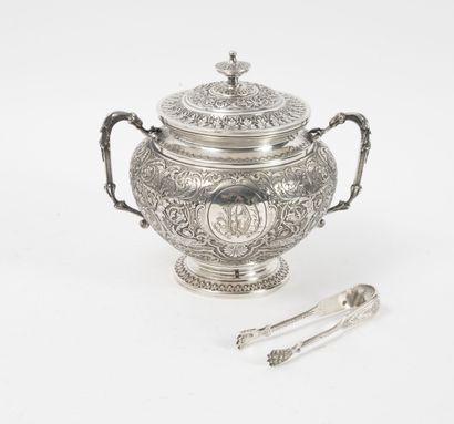 P. GAVARD
Covered sugar bowl in silver (950)...