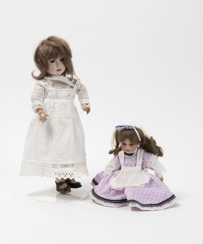 Small doll with porcelain head, sleeping...