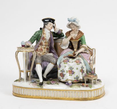 Dans le goût de la Saxe
Couple seated near...
