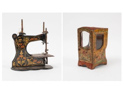 Watch holder in the form of a small sedan...