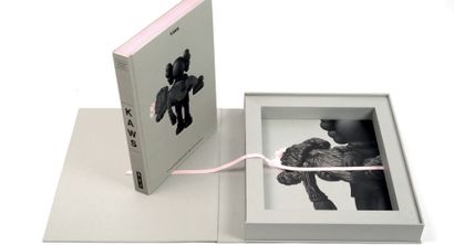 KAWS (né en 1974)
Companionship in the age...