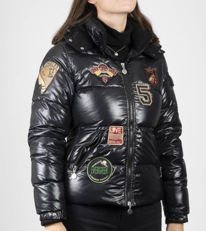 MONCLER
Women's short jacket in icy black...