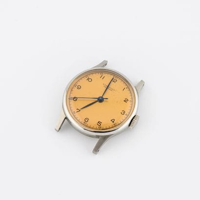 LONGINES
Round case of steel bracelet watch...