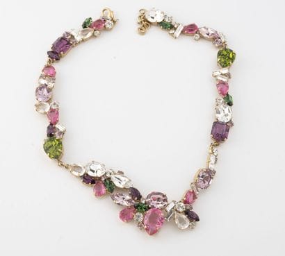 Christian LACROIX
Collier en métal doré à...