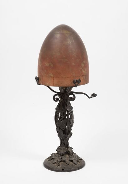 Lampe de salon
The base in wrought iron decorated...