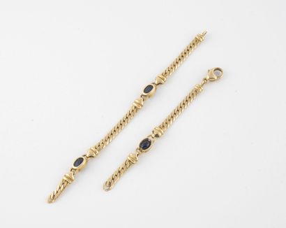 Yellow gold (750) bracelet with flattened...