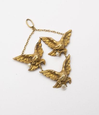 Articulated pendant in yellow gold (750)...