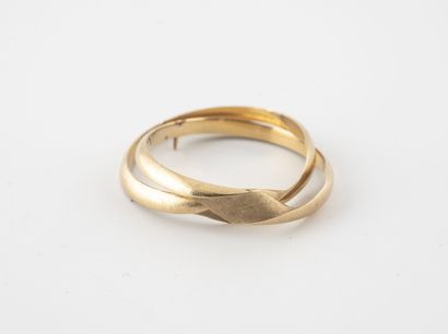 Wedding ring with secret in yellow gold (750).

Weight...