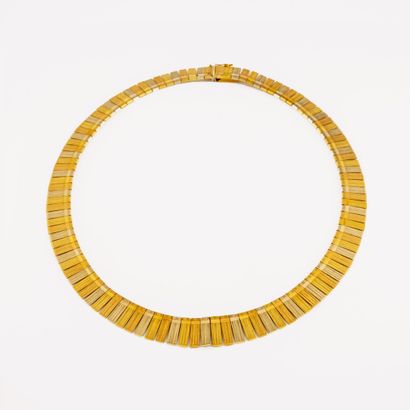 Necklace ribbon articulated gold three-tone...