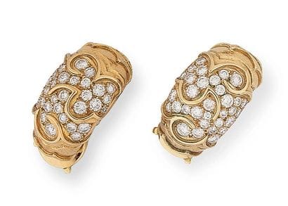 Paire de boucles d'oreilles en or jaune (750)...