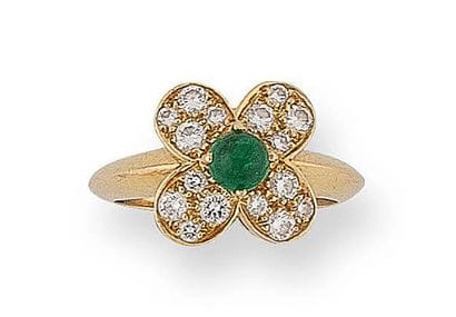 VAN CLEEF & ARPELS
Bague trèfle à quatre...