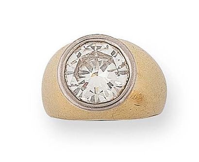 Bague jonc en ors jaune et gris (750) centrée...
