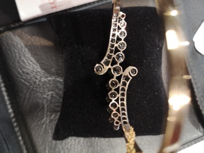 
Bracelet jonc ouvrant en or jaune (750)...