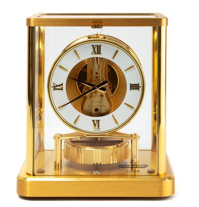 JAEGER-LECOUTRE
Atmos
Gilt brass cage clock.
White...