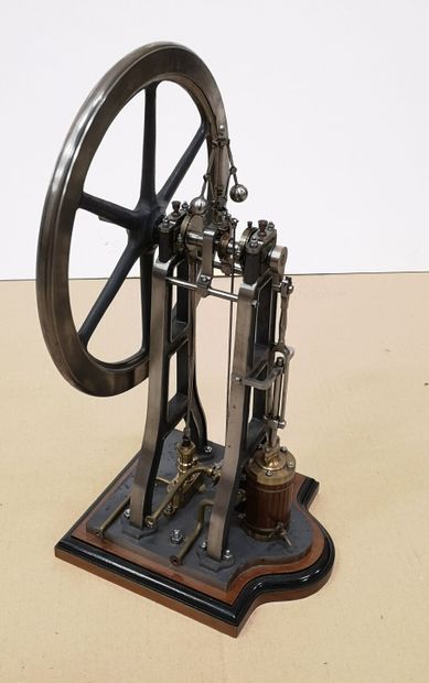 Reduction of an instrument with a fixed wheel...