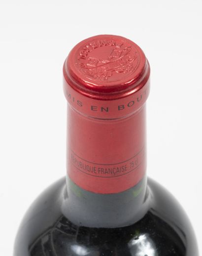 PETRUS
1 bottle, 2002.

Pomerol.

Good level.

Slight...
