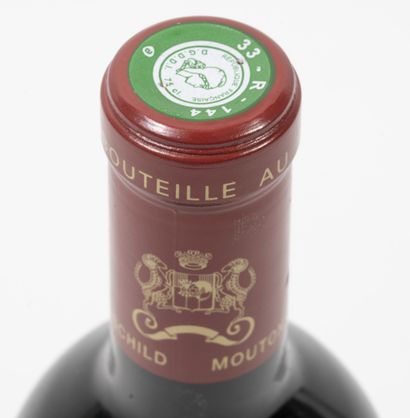 Château Mouton Rothschild
1 bottle, 2013.

GCC1...
