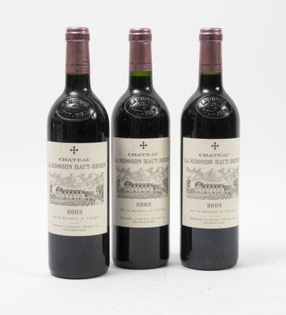 CHÂTEAU LA MISSION HAUT-BRION
3 bottles,...