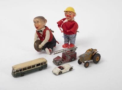 MAX CARL ORIGINAL
Kokomono with cymables.

Automaton.

Accicents,...