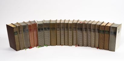 La Pléiade, 38 volumes, including :

- Honoré...