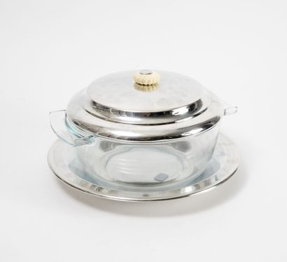 CHRISTIAN DIOR
Dish casserole with body in...