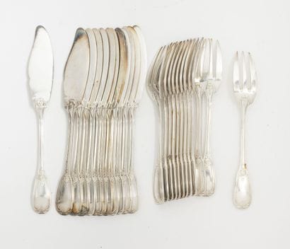 RAVINET DENFER
Twelve silver plated fish...